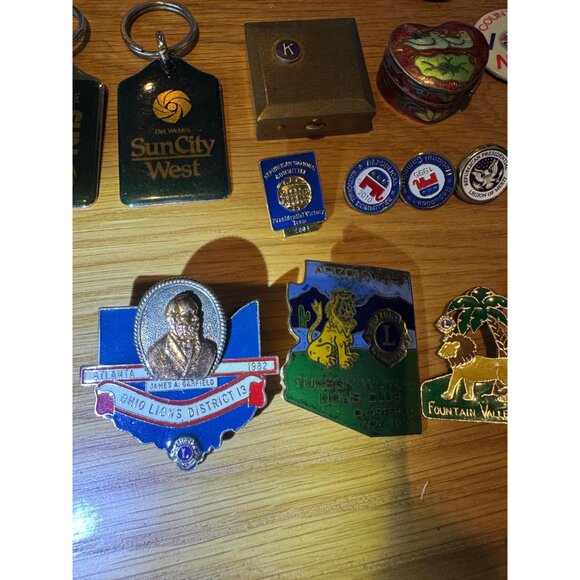 Vintage Estate Junk Drawer Lot - Picture 4 of 9